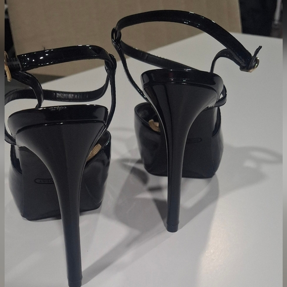 Nine West Hanken Peep Toe Sandals. 5" high- heels - Picture 6 of 9